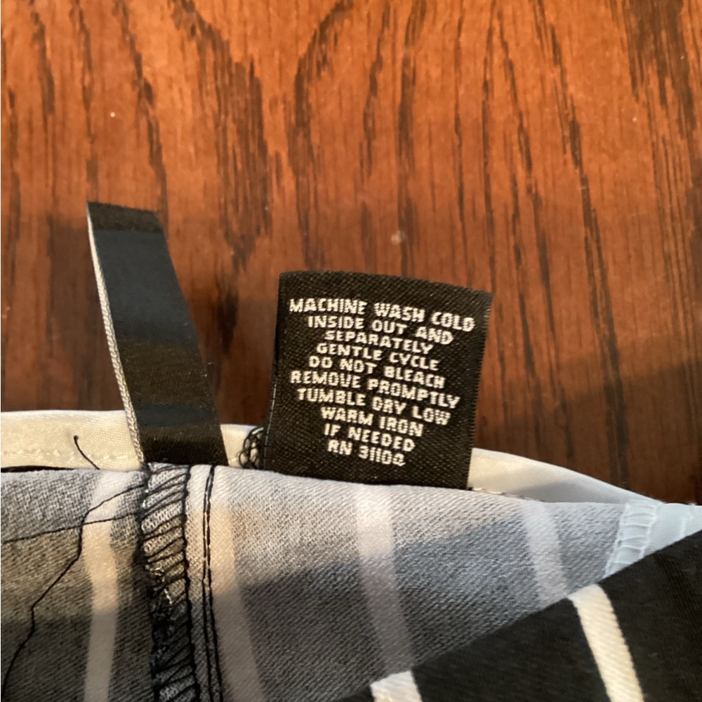 New Direction Shorts - Picture 4 of 4